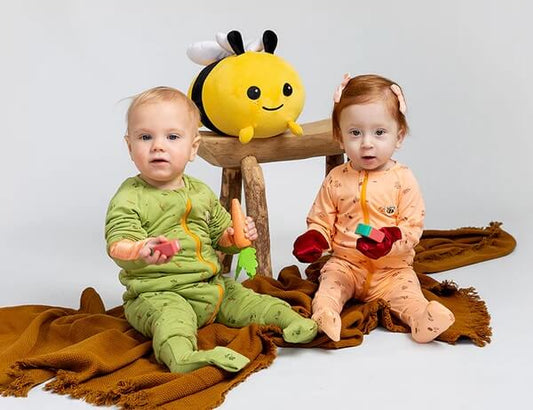 Bamboo_onesies_with_silk_mittens