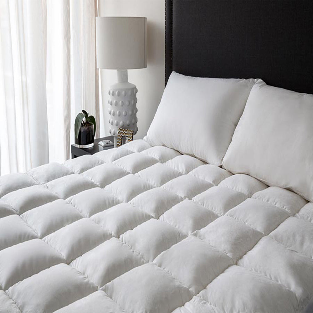 Super King mattress topper, Renee Taylor topper, 1000GSM bed topper, cotton cover topper, hypoallergenic mattress topper, gusseted high loft topper, luxury bedding Australia, breathable bed topper, allergy resistant topper, washable mattress topper