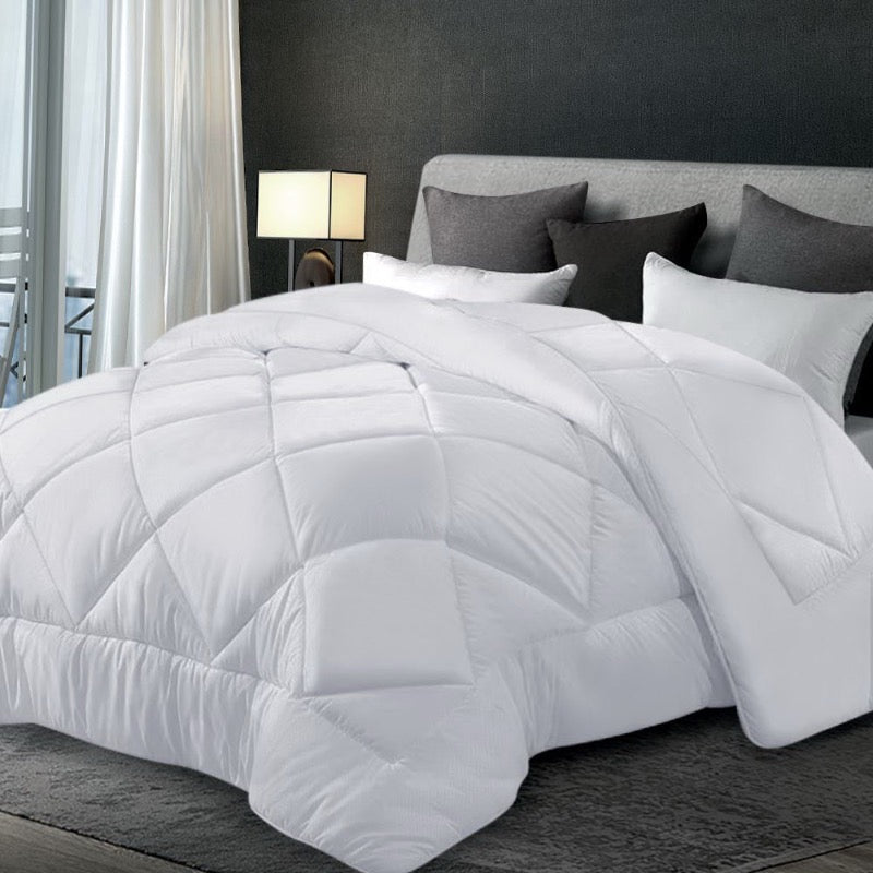 King Size Hypoallergenic Bamboo Microfiber Quilt 700GSM I Dust Mite Allergy Solutions anti-bacterial comforter, anti-bacterial duvet, anti-bacterial blanket, anti-bacterial doona, dust mite resistant comforter, dust mite resistant duvet, dust mite resistant blanket, dust mite resistant doona, mould-resistant comforter, mould-resistant duvet, mould-resistant blanket, mould-resistant doona