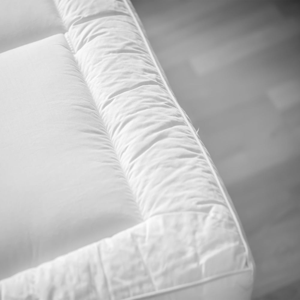 mattress topper, high loft bed topper, allergy resistant topper, cotton cover mattress topper, luxury bedding Australia, queen mattress topper, super king topper, gusseted bed topper, washable mattress topper