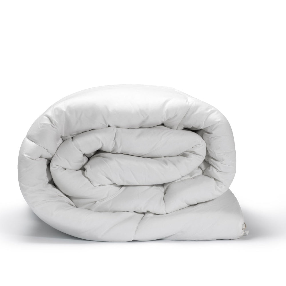 Anti-bacterial Quilt, Hypoallergenic Quilt, Enhanced Breathability Quilt, Temperature Regulation Quilt, Extra Soft Quilt, Durable Quilt, Hygroscopic Quilt, Moisture-Wicking Quilt, All-Seasons Quilt, 360GSM Weight Quilt, 1000TC Microfibre Cover Quilt, 10% Silk Fill Quilt, 90% Microfibre Fill Quilt.