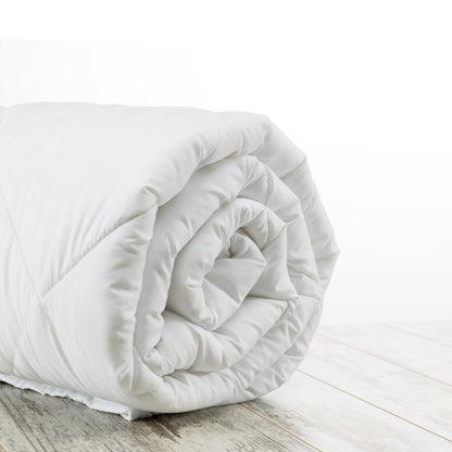 Silk Touch Quilt 360GSM All Seasons Antibacterial Hypoallergenic I Double I White