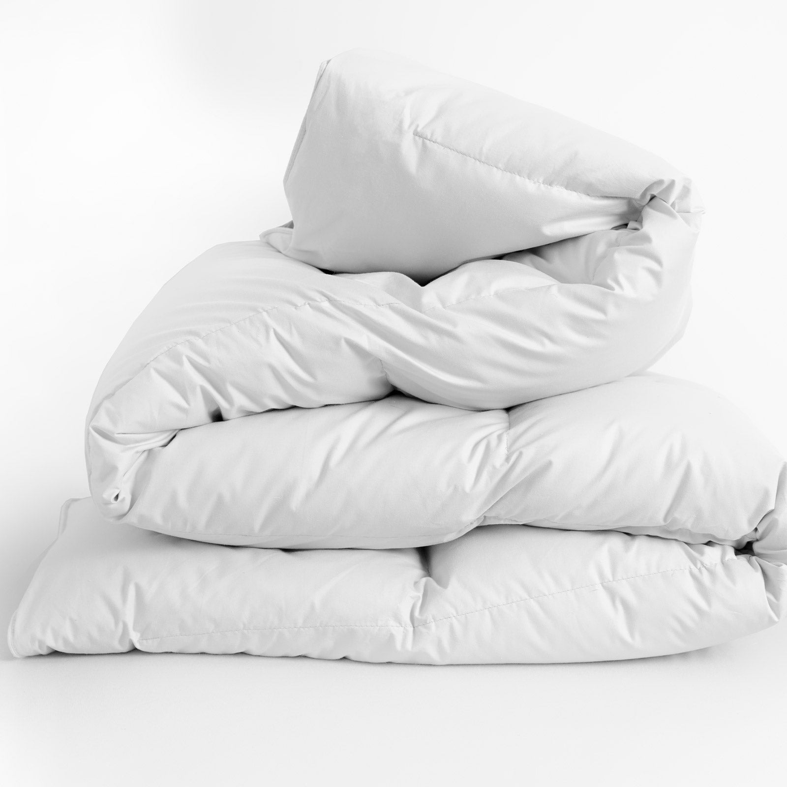 Silk Touch Quilt 360GSM All Seasons Antibacterial Hypoallergenic I Double I White